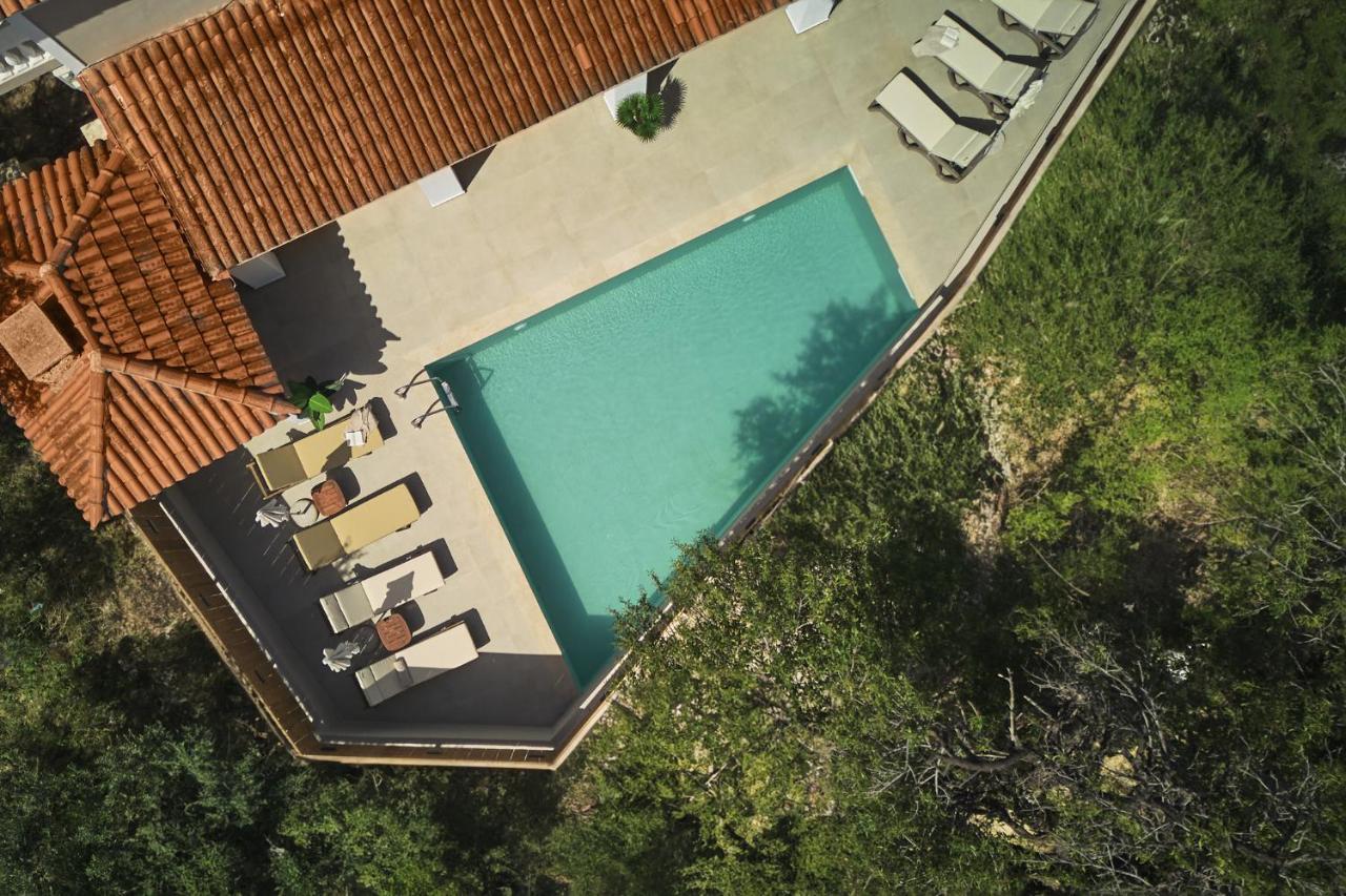 Galadriel Villa With Private Pool & Jacuzzi Kato Yerakarion Eksteriør billede
